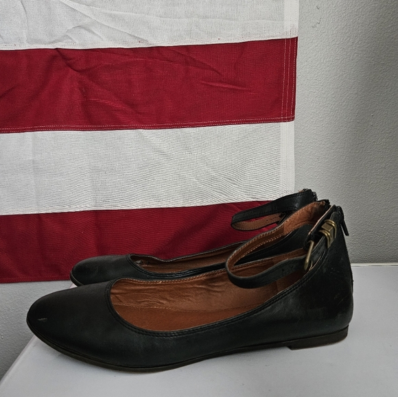 Lucky Brand leather ballet flats with ankle straps 9.5 - Picture 1 of 10